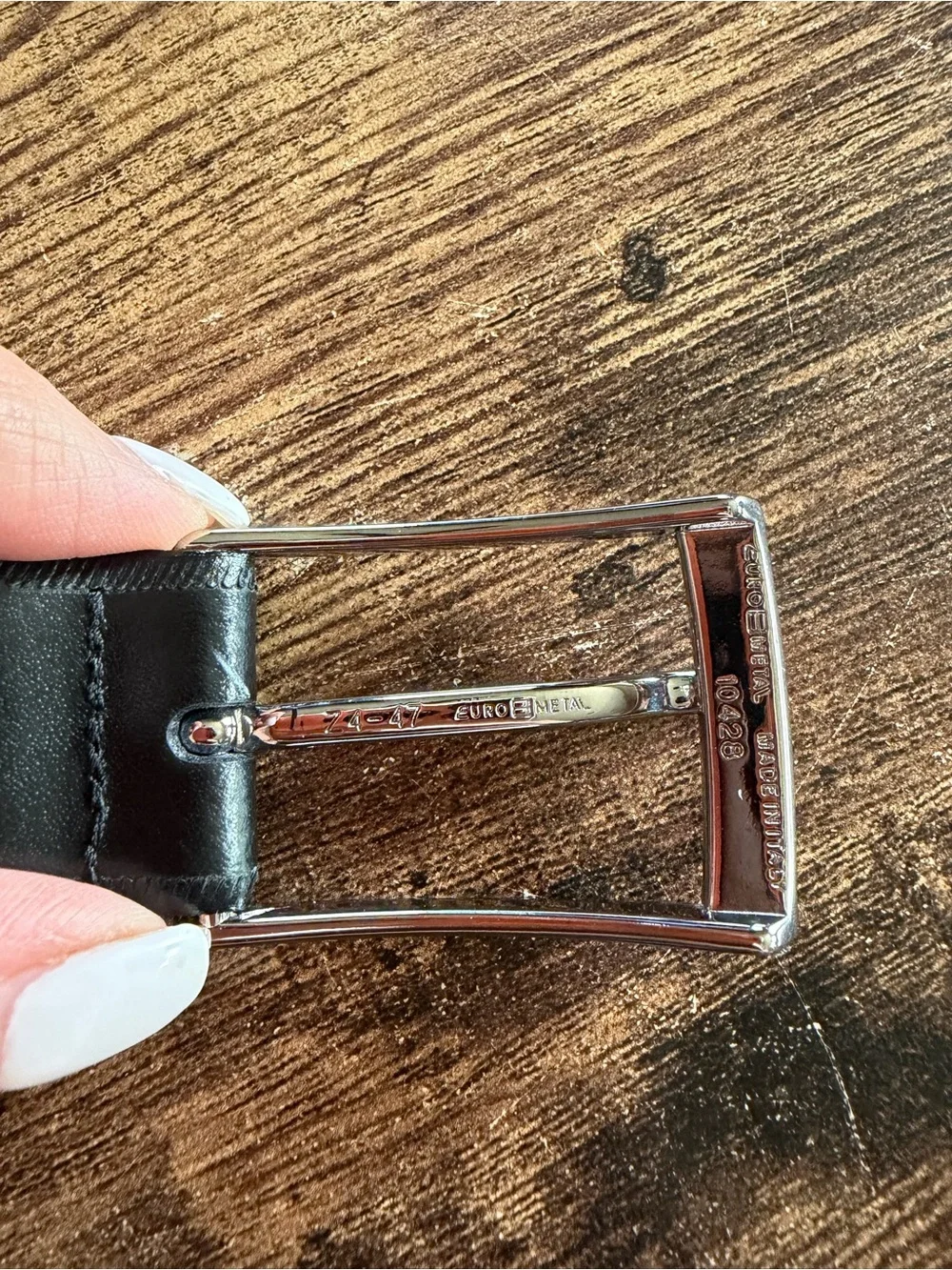Source Unknown Black Leather Belt with Silver Buckle